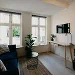 Beds Aparthotel